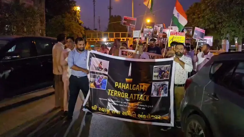 Bharuch-Ankleshwar: Candle marches held to protest Pahalgam terror attack, demands for stern action