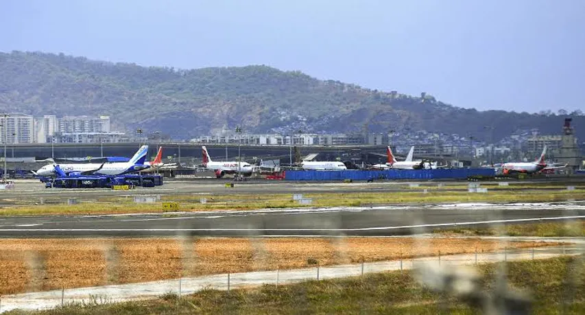 Srinagar airport to resume operations from Tuesday; Haj flights from Wednesday