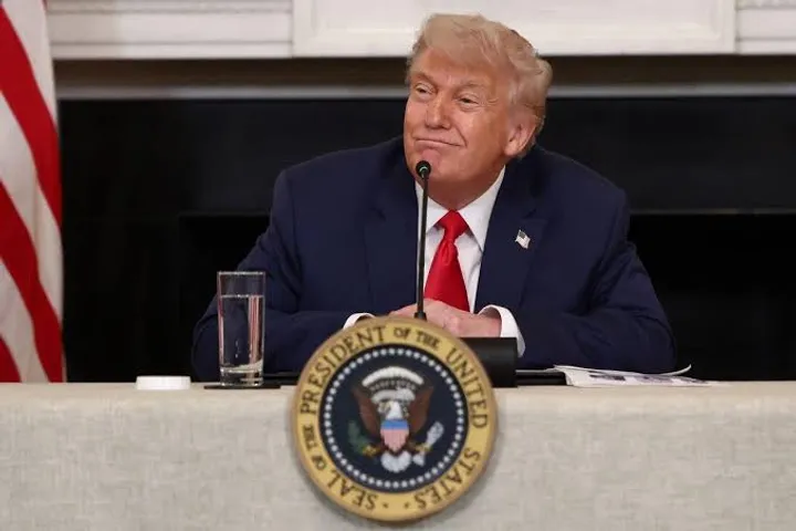 Trump reports hundreds of millions of dollars from crypto, golf, licensing fees