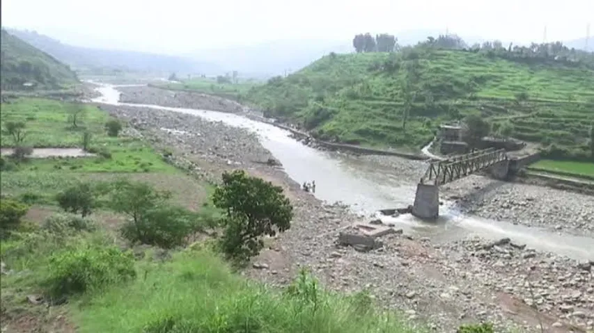 Jammu weather: 4 Dead , another bridge down as rain persists, army steps in