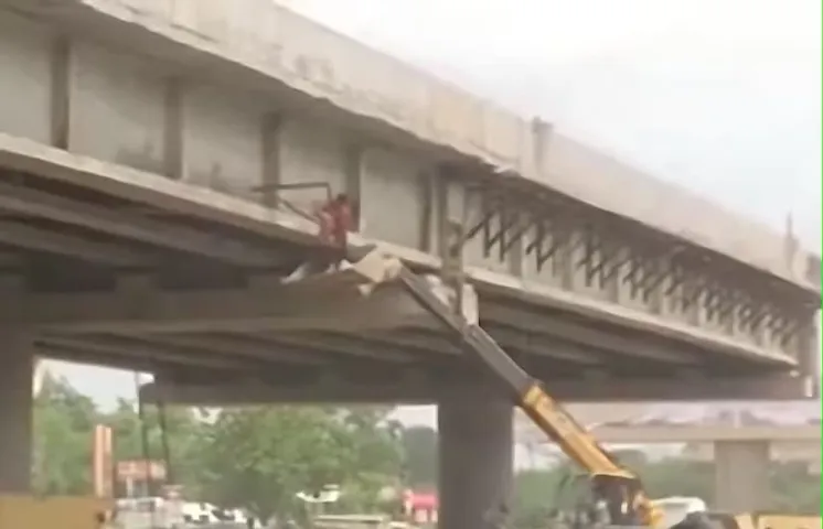 Two injured as metal component falls from under-construction bridge on SG Highway near YMCA