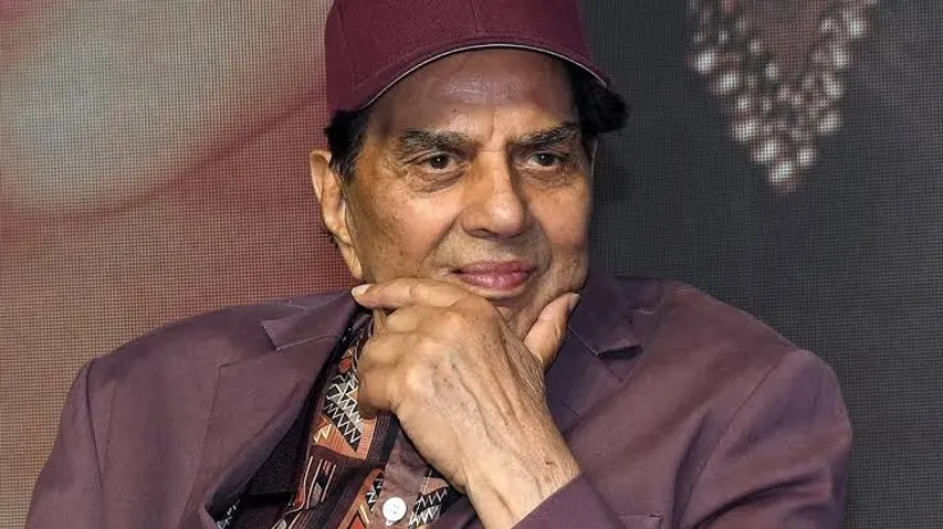 Dharmendra passes away: Actor dies days short of 90th birthday; Shah Rukh, Aamir arrive for last rites