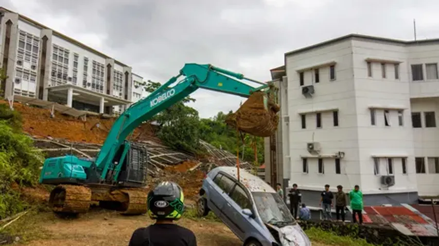 Magnitude 6.6 earthquake hits western Indonesia amid massive floods, landslides