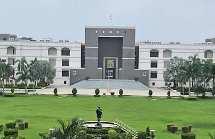 AMC gets nod from Gujarat HC for removal of encroachments by Khodiyar Mata Temple at Kamal Talav