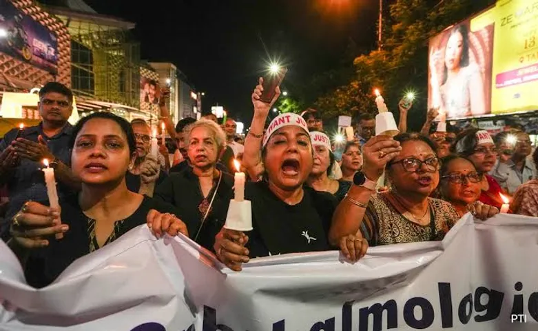 Kolkata rape-murder victim's parents claim cops offered money