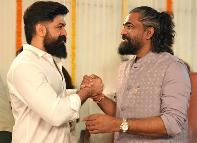 Yash starrer Toxic shoot commences in Bengaluru with 1000-member crew