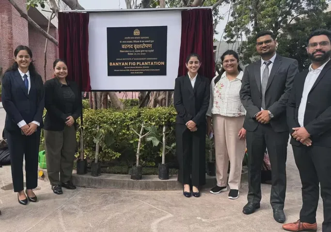 Amitabh Bachchan’s granddaughter Navya Nanda signs up for a brand new course in IIM Ahmedabad