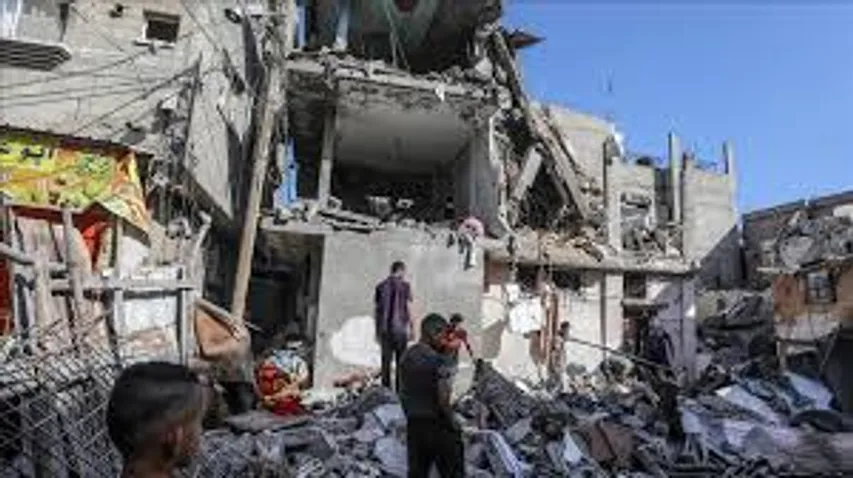 At least 17 Palestinians killed by Israeli airstrikes on refugee camps 