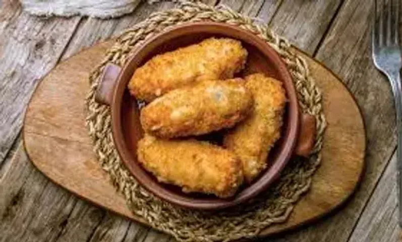Cheesy Paneer Bread Rolls Recipe: Enjoy these cheesy melt paneer bread rolls alongside your favorite chutneys or schezwan dip