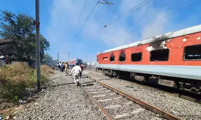 Gandhidham-Puri Express train catches fire near Maharashtra's Nandurbar station