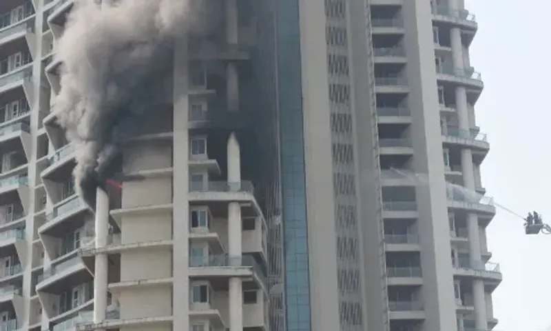 Fire breaks out at Mumbai high-rise, man jumps to death