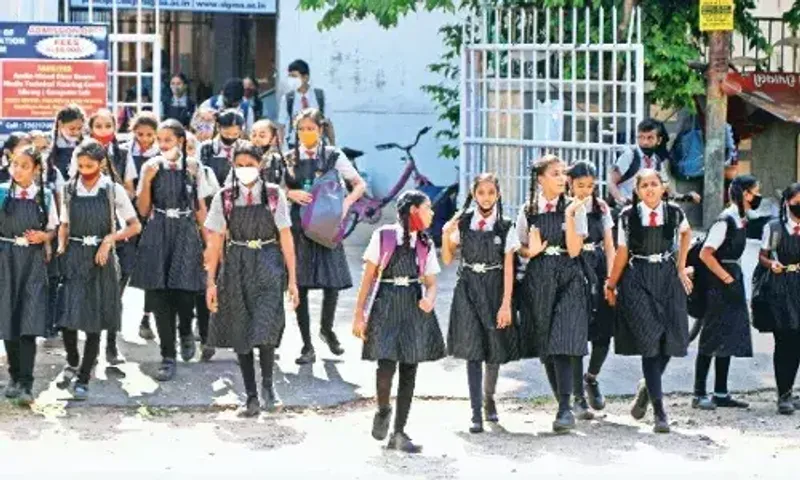 Gujarat: As schools resume for grades 1-9, the response has been lukewarm
