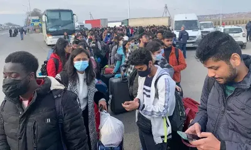 'Don't move to border posts without coordination': India to citizens in Ukraine