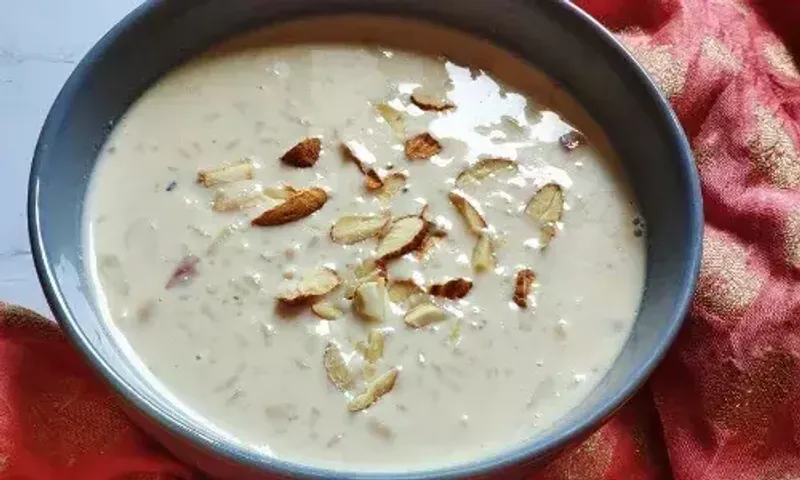Rasiyaw (Gur ki Kheer) Recipe: Kheer is a delectable dessert recipe, which can be prepared anytime