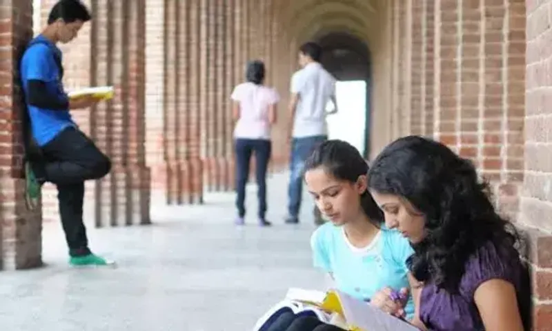 Over 14,600 faculty positions vacant in HEIs managed by central govt: Education ministry