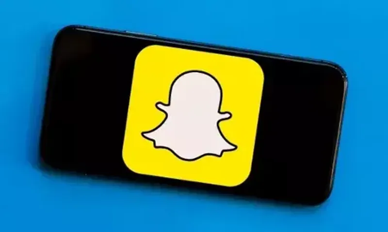Snapchat map to start recommending places for user's visit