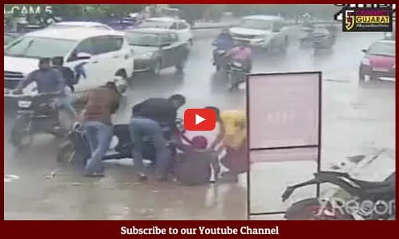 Couple fell down on road due to pit dug by the VMSS