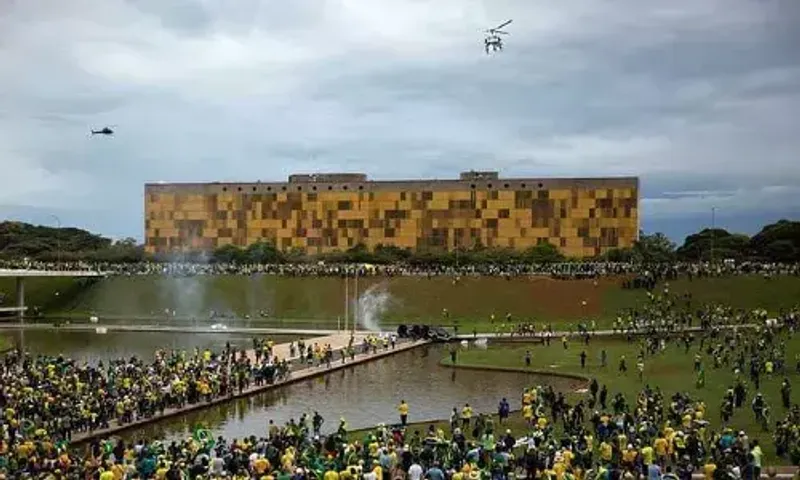 Brazil: Bolsonaro in Florida hospital as thousands stage rallies calling for his arrest