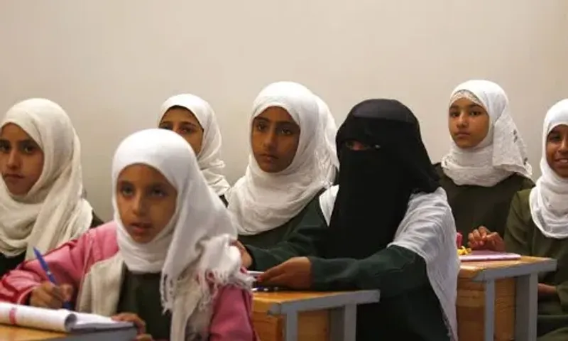 Egypt bans face veil in schools for upcoming academic year
