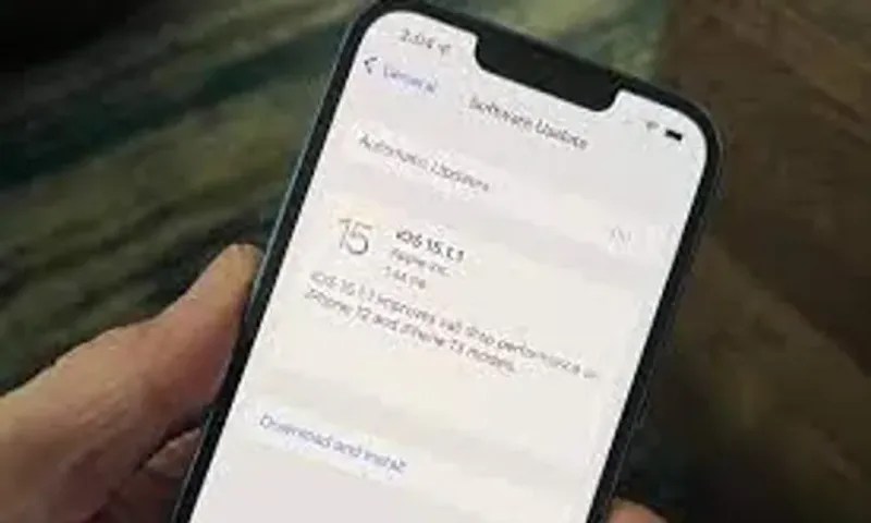 With iOS 15.1.1, Apple fixes call drop issues on iPhone 12, iPhone 13, and iPad.