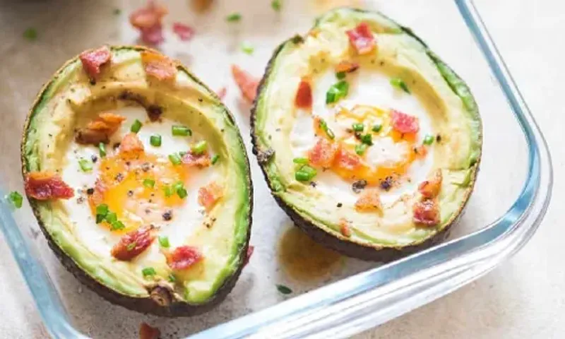 Baked Avocado with Eggs recipe: It is an easy-to-make dish that has high protein content and low carbs