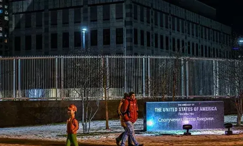 India advises citizens, students to leave Ukraine temporarily amid Russia tensions