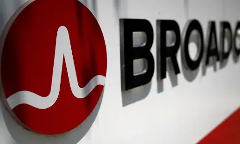 Chipmaker Broadcom in talks to acquire VMware