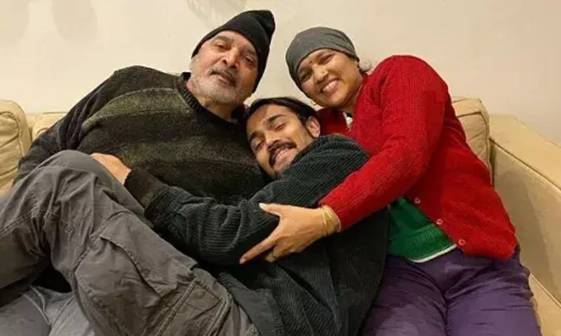 Bhuvan Bam loses parents to COVID-19, pens emotional note