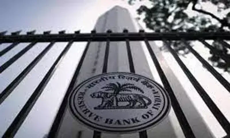 RBI mulls new penalty framework for banks: Report