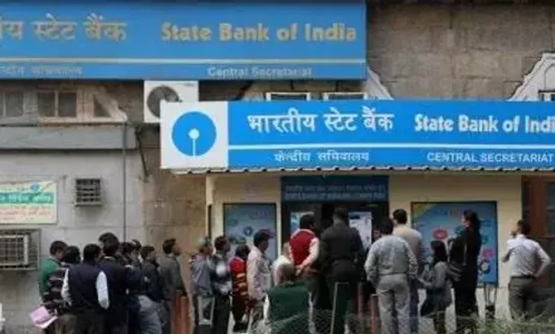 SBI makes 'complete disclosure', submits all details of electoral bonds to EC