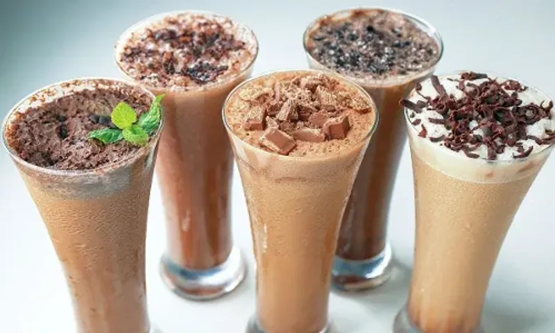 Frosty and satisfying cold coffee for chilly atmosphere
