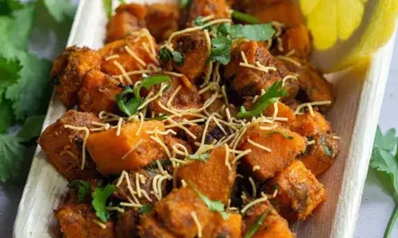 Sweet Potato Chaat Recipe: If you love sweet potatoes, then this chaat can be a great counterpart for your normal aloo chaat