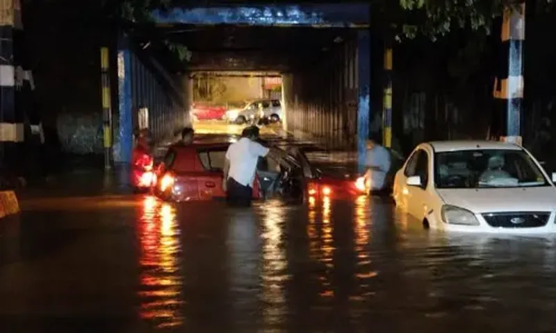 Bengaluru flooded after overnight rain, yellow alert issued