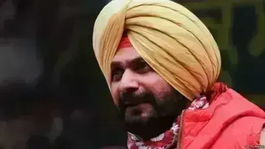 1988 road rage case: Navjot Singh Sidhu surrenders in court