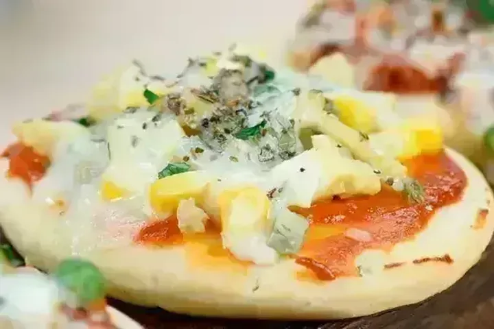 Olive Corn Pizza Recipe: Celebrate your love for food by trying out this super easy recipe