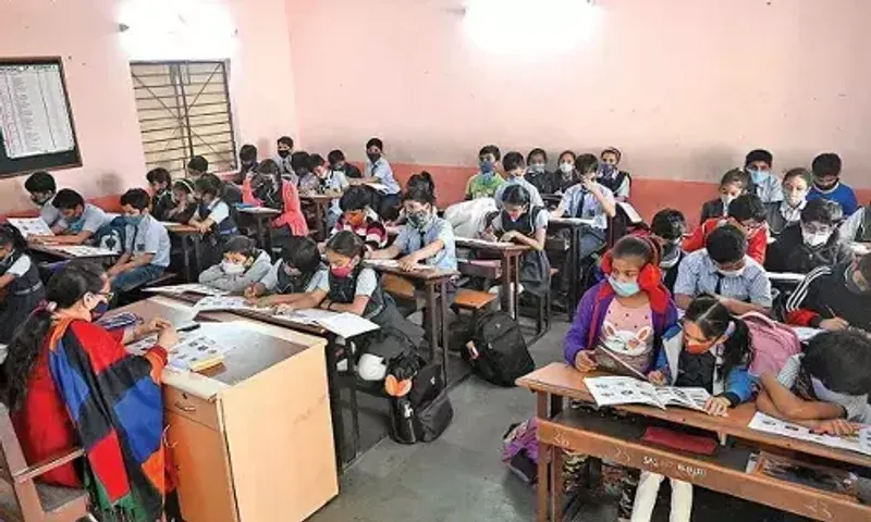 Gujarat: PIL objects to 100% attendance in schools