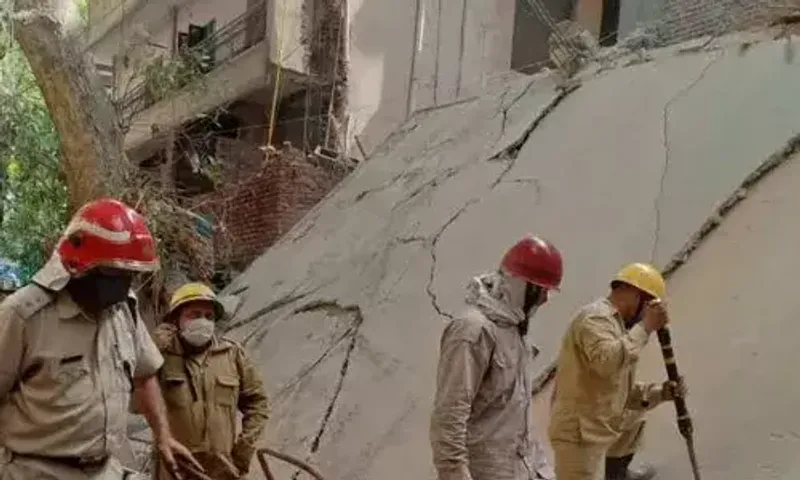 Building collapses in Delhi's Satya Niketan, five people trapped