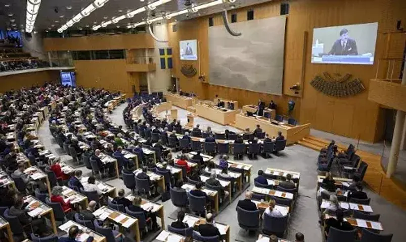 Swedish Parliament passes law approving country joining NATO
