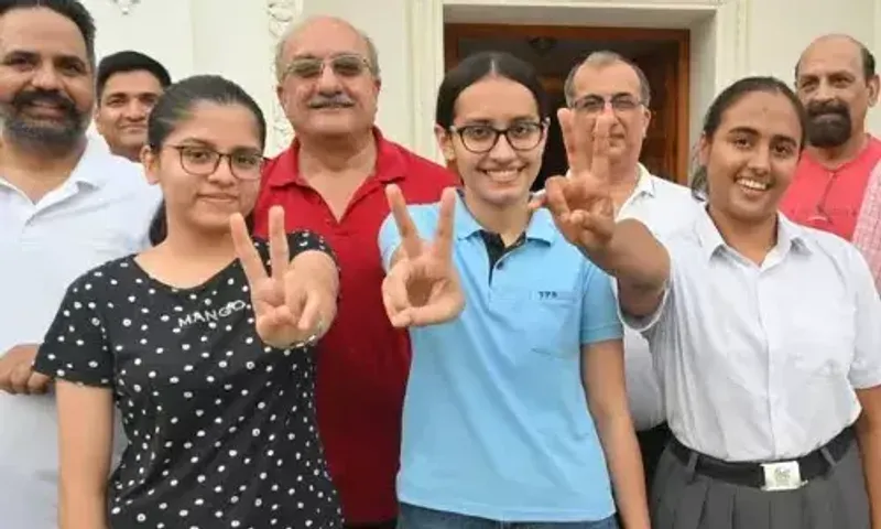 CISCE Class 12 results: 18 candidates share top rank, girls outshine boys by small margin