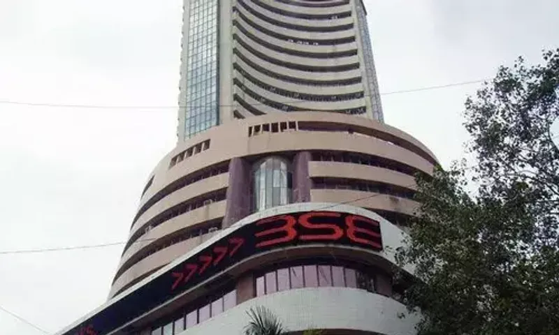 Share market at lifetime high: BSE sensex opens over 60K-mark
