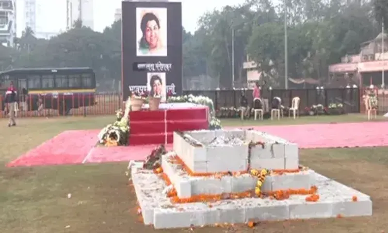 Lata Mangeshkar memorial at Shivaji Park, requests BJP MLA Ram Kadam