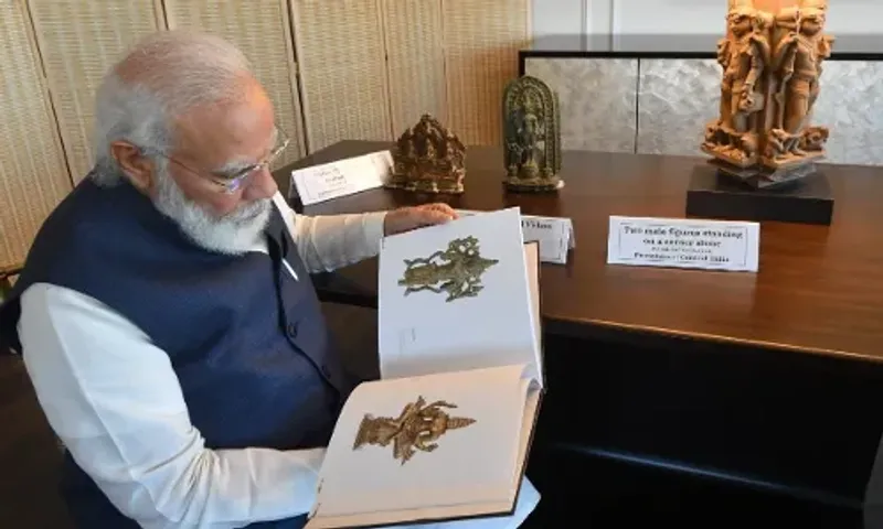 PM Modi Brings Back 157 Indian Artefacts From US