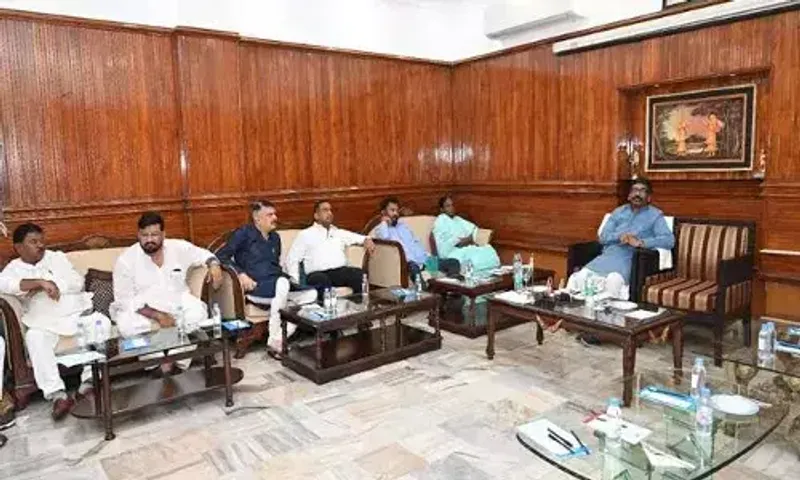 Amid Jharkhand political crisis, UPA MLAs to convene at CM Soren's residence today