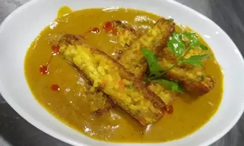 Treat yourself to a lavish lunch of Khashawadi Roll, Dahi Ke Roti Kebabs