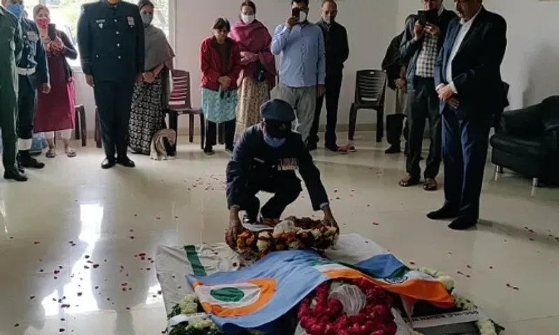 Family donates mortal remains of veteran Air Force officer to SMS Medical college