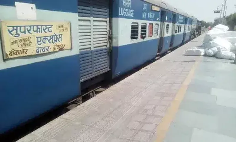 WR provides additional stoppage to train no. 12490/12489 Dadar – Bikaner Express Dhanera station