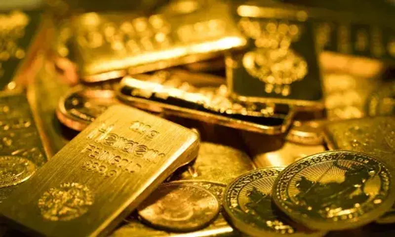 Gold hits 2-week high ahead of US Fed meeting