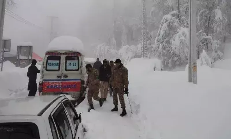 22 stranded tourists freeze to death in Pakistan after heavy snowfall