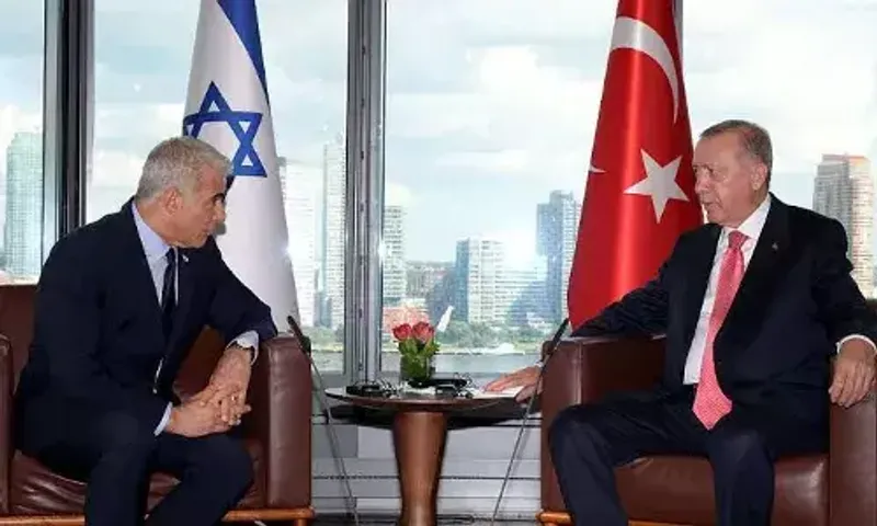 Israeli PM meets Turkish president, first time in 14 years