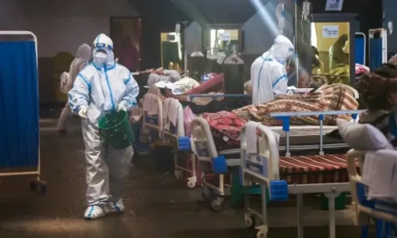 Experts: Delhi to witness sharp increase in COVID-19 cases, peak likely in Feb